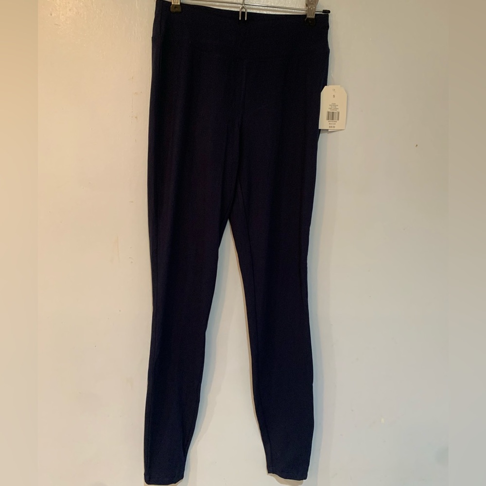 Black leggings